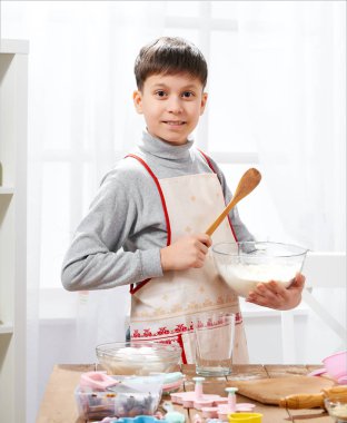 Hamur, sağlıklı gıda kavramı yapma çocuk ev mutfak, yemek