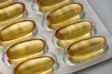 Omega 3 balık yağı, jel kapsüller, sağlık hizmetleri için gıda desteği.