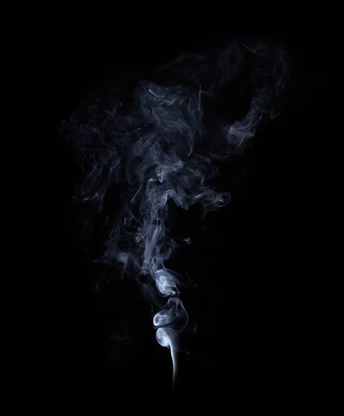 Photo de vraie fumée blanche sur fond noir — Photo