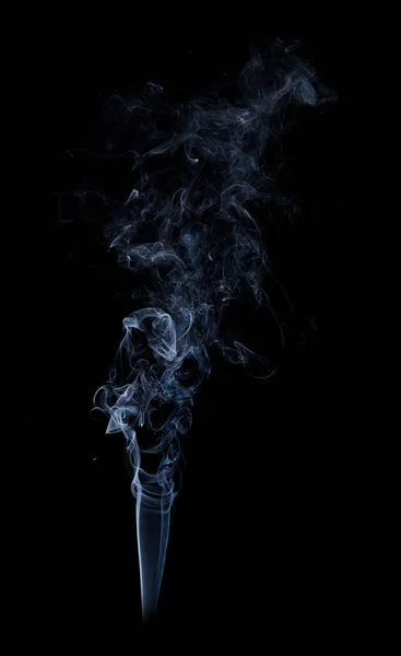 Siyah arkaplanda gerçek beyaz duman fotoğrafı — Stok fotoğraf