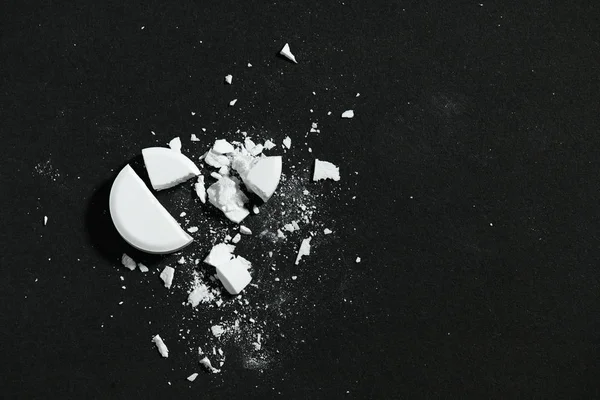 One Broken White Pill Black Background Macro Photo Concept Medicine — Stock Photo, Image