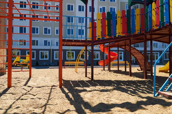 Infrastrutture Residenziali Urbane Senza Persone Parco Giochi Bambini Accanto Condominio — Foto Stock