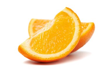 Taze kesilmiş portakal meyveli makro fotoğraf beyaz arka planda izole