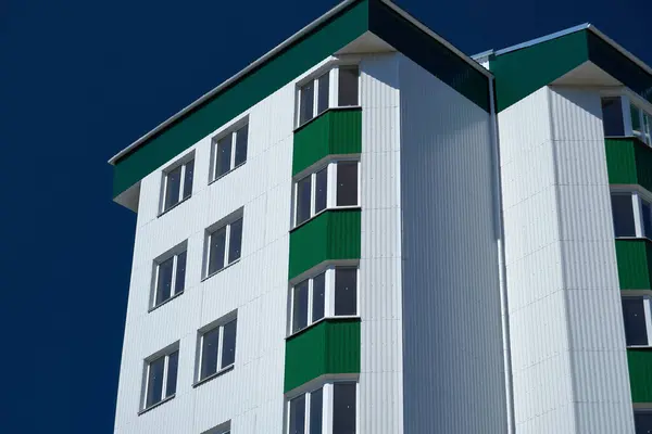 Facade New Multistory Building White Green Metal Siding Many Windows — Stock Photo, Image