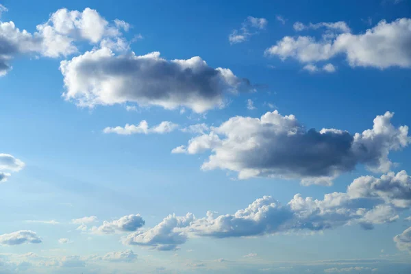 Bright Beautiful Blue Sky Soft Clouds Bright Sunny Day — Stock Photo, Image