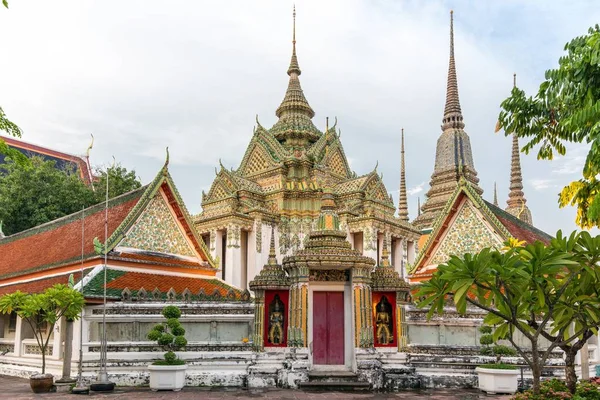 Wat Pho templo de entrada — Foto de Stock