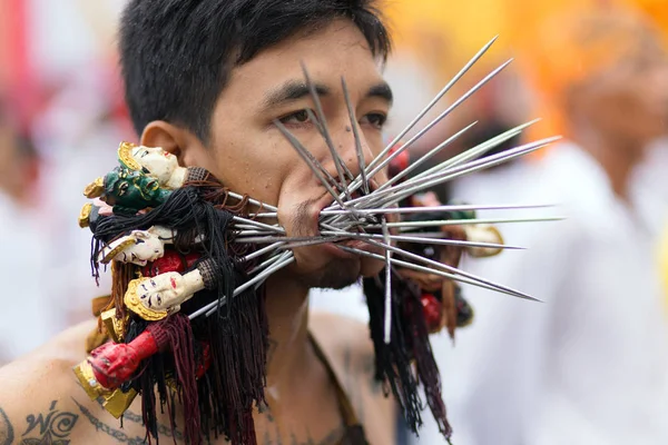 Taoísta devoto extrema piercing — Fotografia de Stock