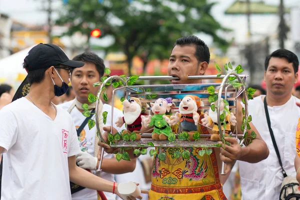 Taoist devotee extreme piercing — Stock Photo, Image