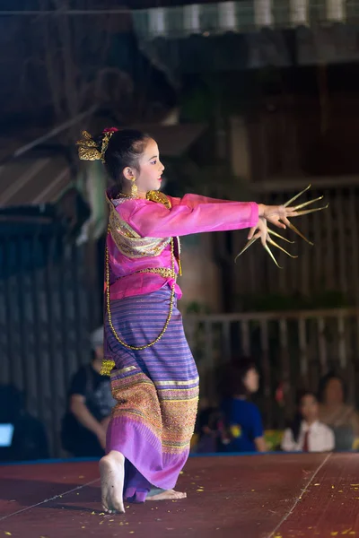 Dança tradicional tailandesa — Fotografia de Stock