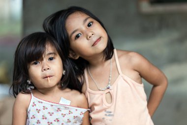 Filipinli çocuklar kız