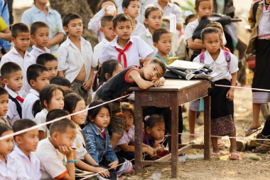 Okuldaki Laos çocuklar