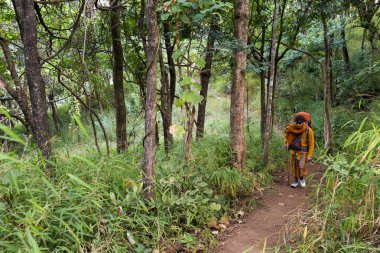 Trekking Budist rahip