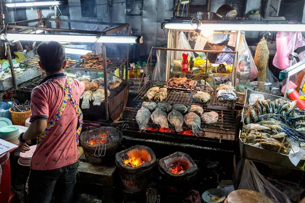 海鲜街一餐馆 — 图库照片