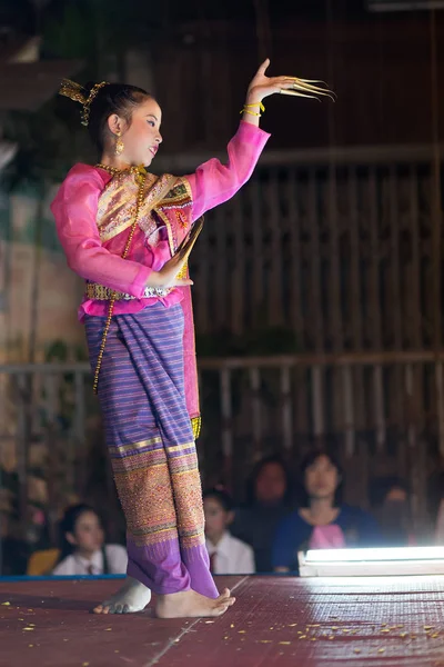 Thajská tradiční tanec — Stock fotografie
