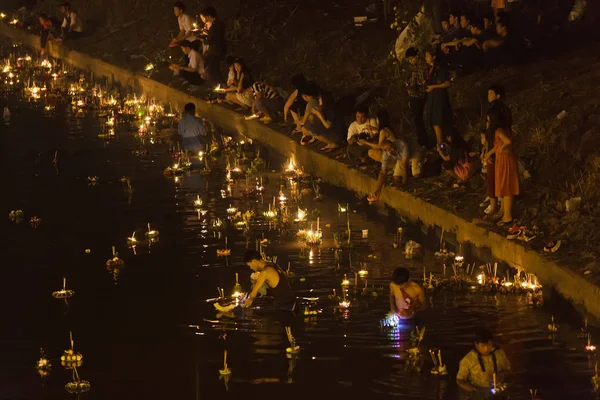 Thailändska Loy Krathong holiday — Stockfoto