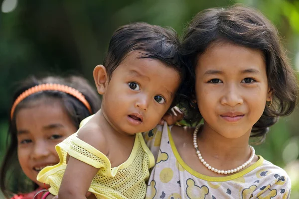 Cambodgiens enfants posant — Photo