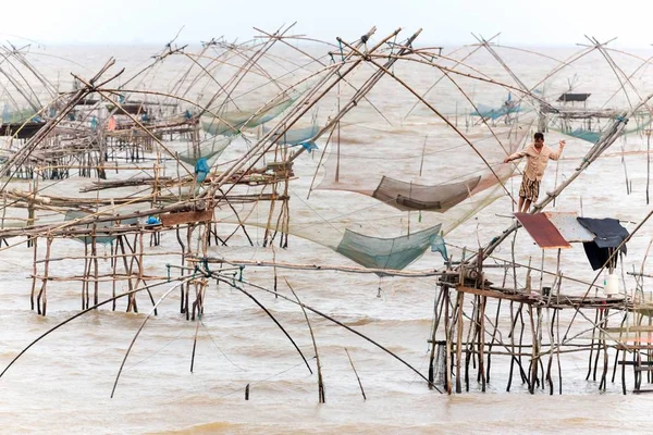 Redes de pesca gigantes — Fotografia de Stock