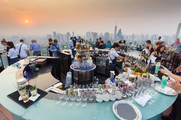 Ottava bar sul tetto a Bangkok — Foto Stock