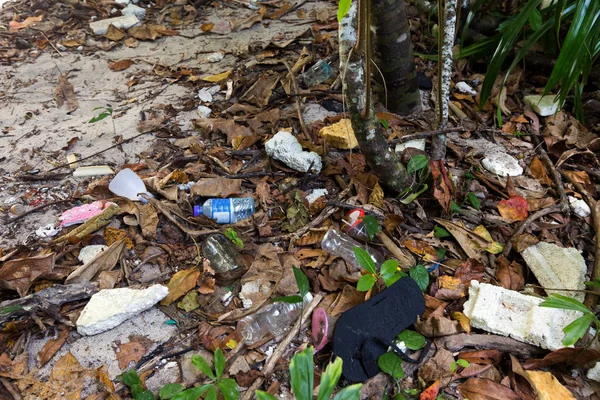 Skräp plast föroreningar — Stockfoto