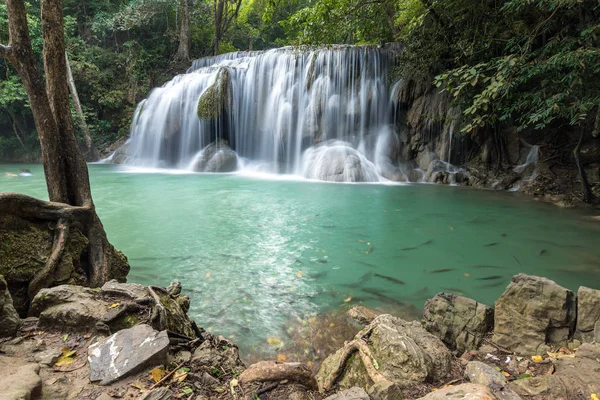 Idílica cascada de Erawan nivel 1 — Foto de Stock