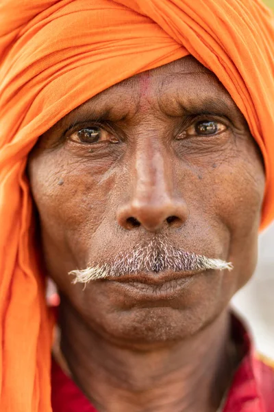 Portrait de musicien de rue indien — Photo