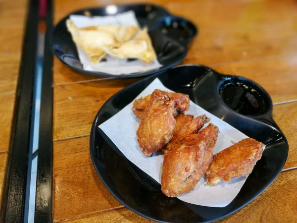 Fried chicken and cheese wonton — Stock Photo, Image