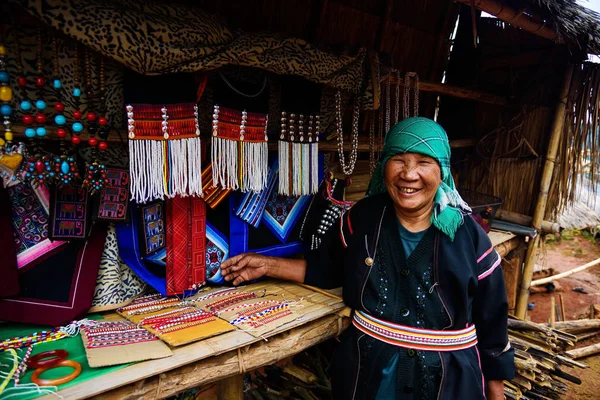 Akha tribe sell souvenir, Chiang Rai — Stock Photo, Image