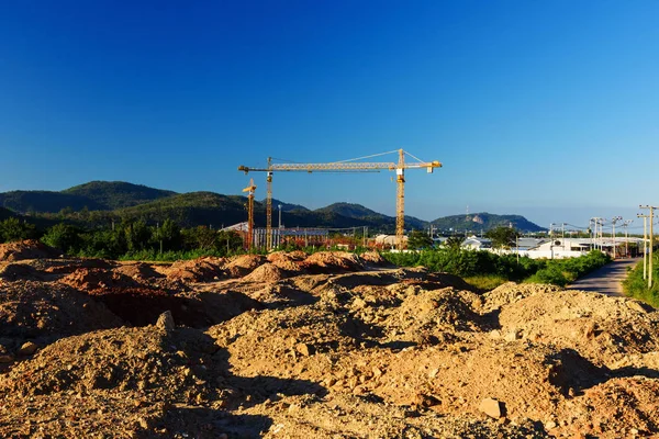 Kraanvogel op bouwplaats — Stockfoto
