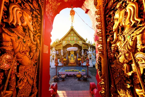 Wat Ming Muang, Chiang Rai — Stock Photo, Image