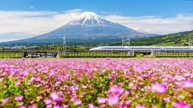 Shinkanzen pass Mt. Fuji çalıştırmak