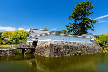 Köprü Odawara kale erişmek için