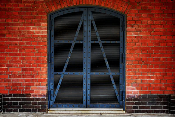 Iron gate at Yokohama Red brick — Stock Photo, Image