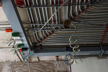 Elektrik sistemi inşaat sitesinde