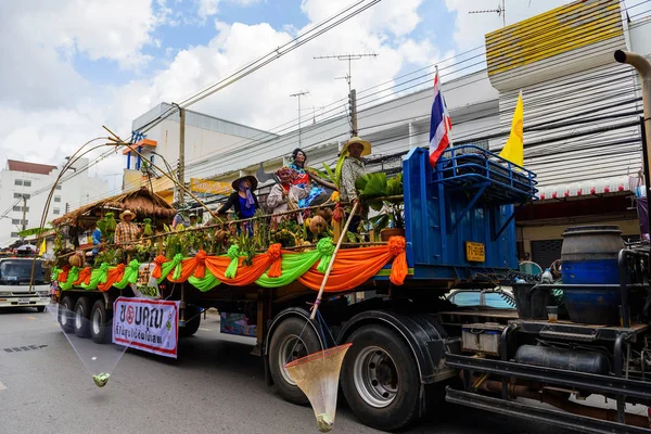Granjero tailandés en el desfile del festival Candle — Foto de Stock