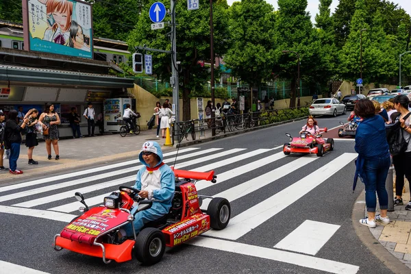 Doraemon drive auto ter bevordering van spel, Tokyo — Stockfoto