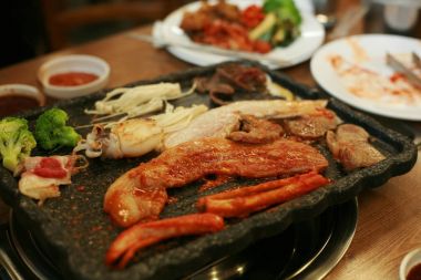 Kore Barbekü veya barbekü ızgara 