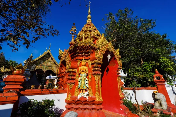 WAT Ming Muang kapısı giriş, Chiang Rai