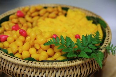 Tay tatlı tatlı tarafından yapılan york yumurta 