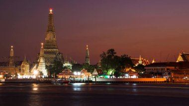 WAT Arun Tapınağı alacakaranlıkta, Bangkok