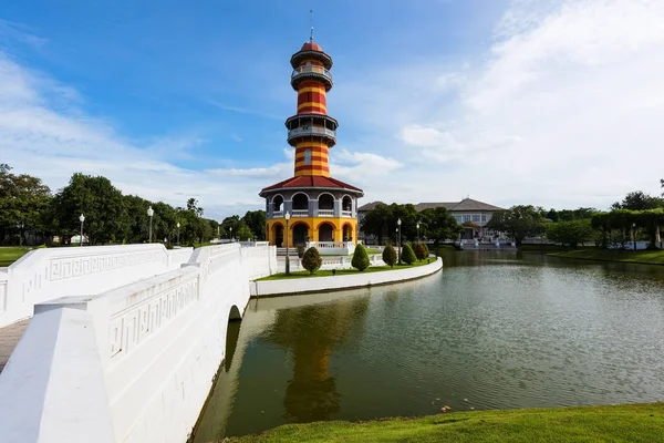 Observatorion torni Bang Pa Palatsissa — kuvapankkivalokuva