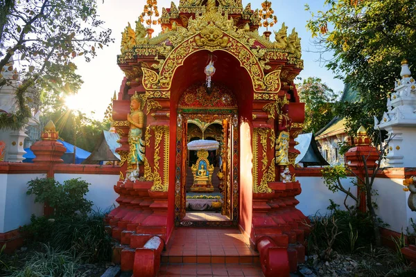 Wat Ming Muang at sunset, Chiang Rai — Stock Photo, Image