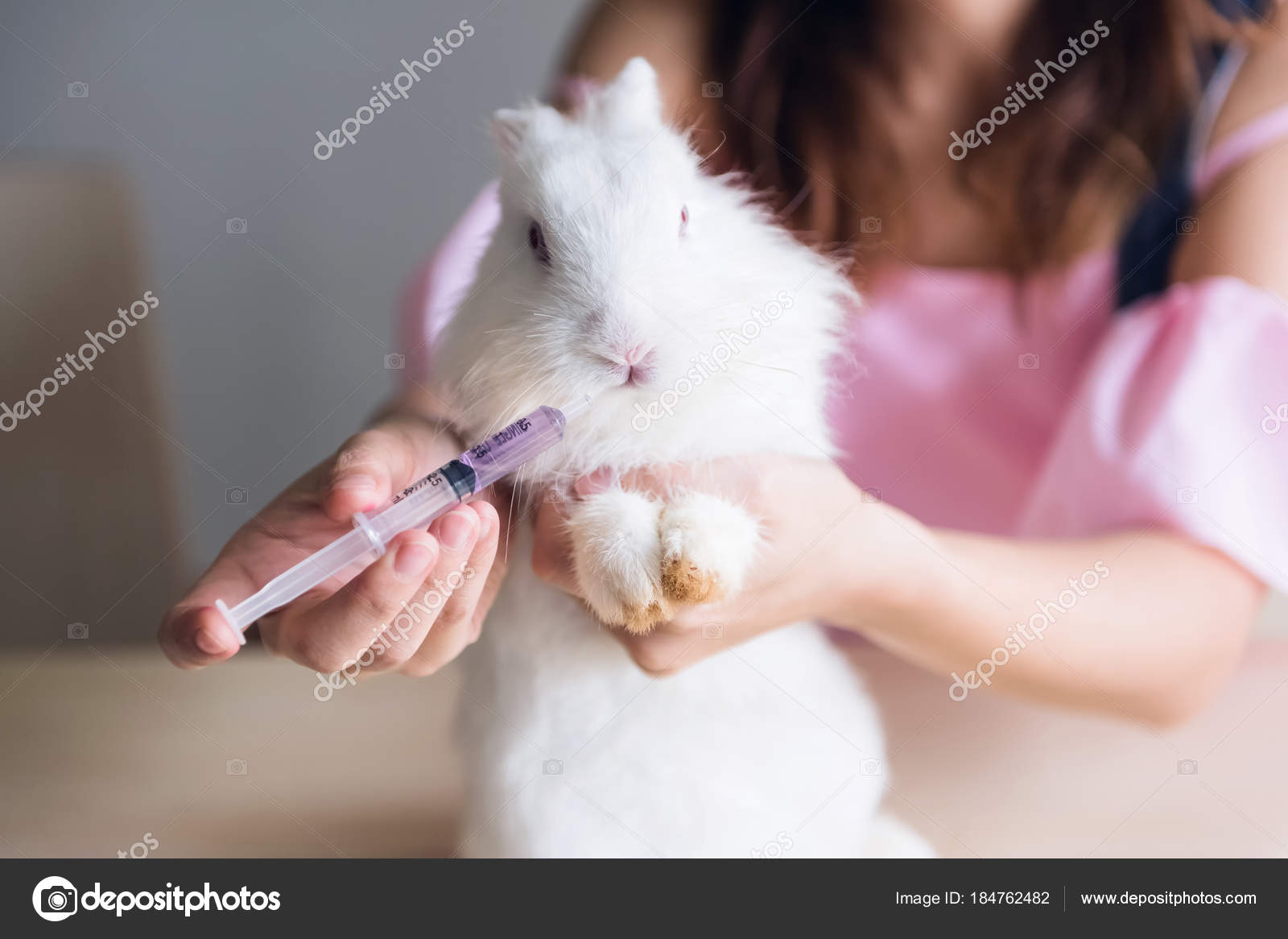 Фрикционный вибратор-кролик Rabbit Essentials, розовый RR-008-PNK - Rabbit Essentials - Вибраторы-кролики - Купить