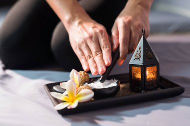 Vücut spa için kil krem Masaj