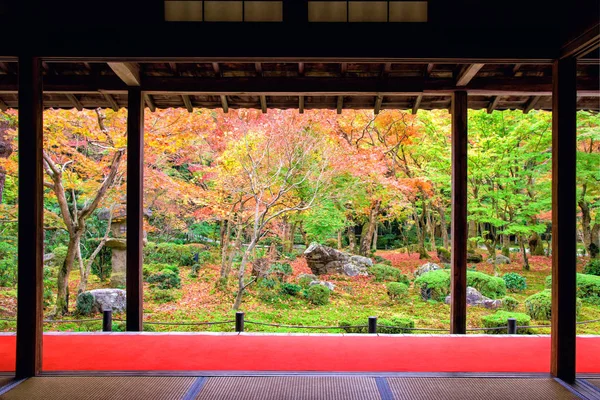 Templo Enkoji con jardín de otoño, Kioto — Foto de Stock