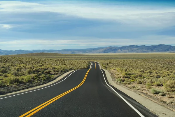 Weg naar yosemite national park — Stockfoto