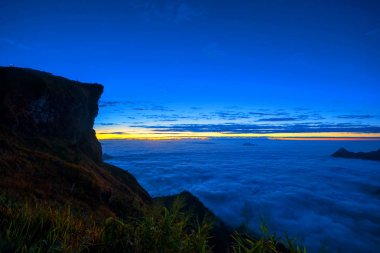Phu Chi Fa şafakta, Chiang Rai