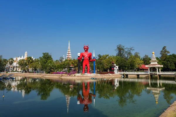 Statua del demone a Wat Phai Rong Wua, Suphanburi — Foto Stock