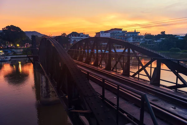 River Kwai bridge at dawn, Kanchanaburi — 스톡 사진