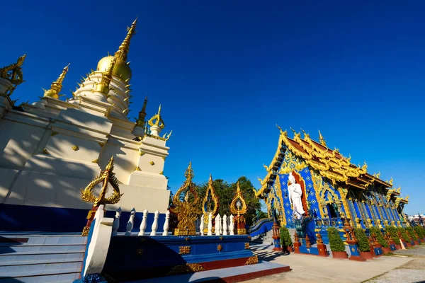 Bílá Pagoda Socha Buddhy Chrámu Wat Rong Sua Ten Proti — Stock fotografie