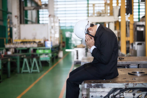 Sad Factory Manager Businessman Owner Cry Machine Factory Background Business — Stock Photo, Image